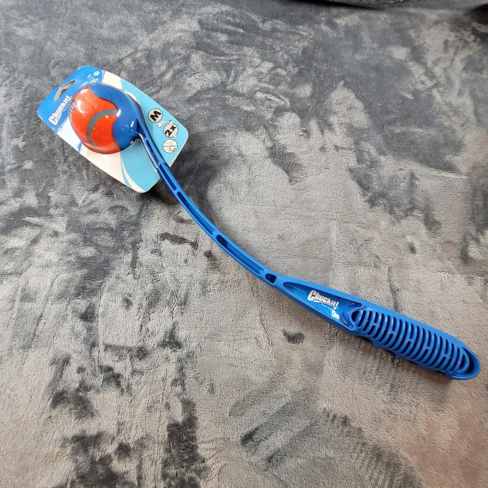 Chuckit! Junior 18M Dog Ball Launcher Blue‎ Medium 2.5
